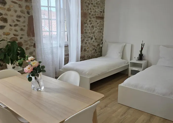 La Porte Du Chemin 圣让皮耶德波尔