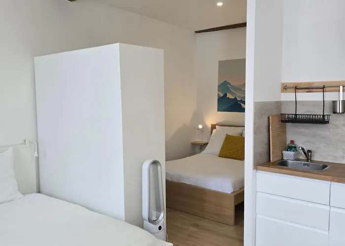 La Porte Du Chemin * 圣让皮耶德波尔