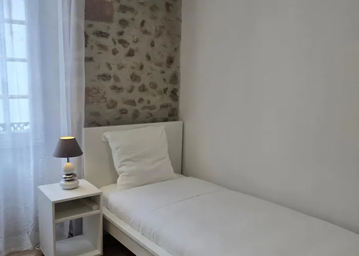 La Porte Du Chemin * 圣让皮耶德波尔